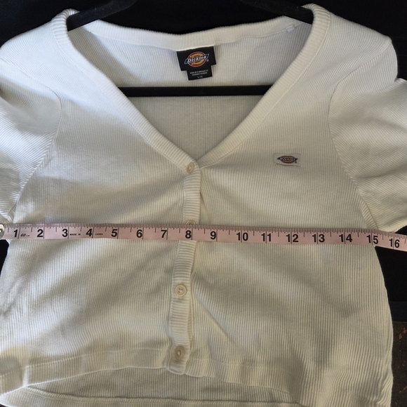 Dickies Cream Button-Up Top Size Large - Picture 4 of 7